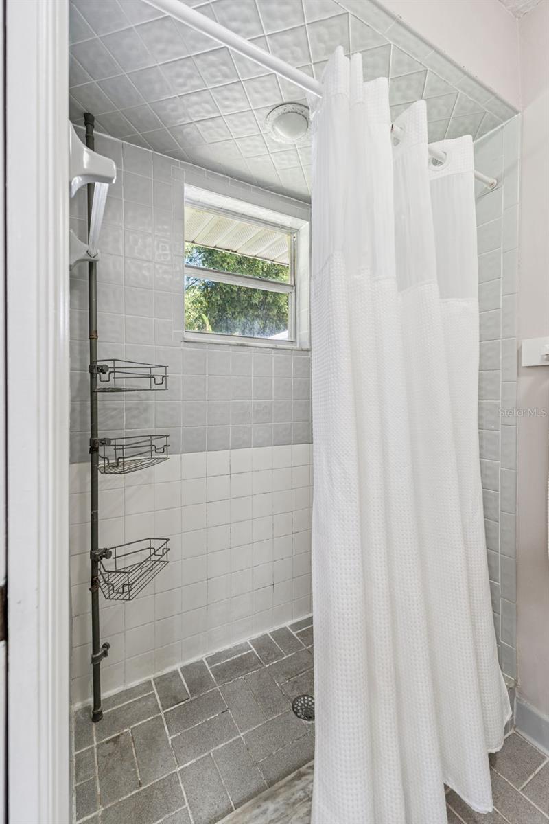 107 SUGAR CREEK RD, WINTER HAVEN, FL, 33880