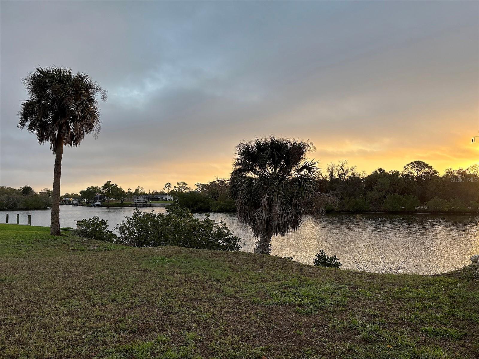 3190 LAKE VIEW BLVD, PORT CHARLOTTE, FL, 33948
