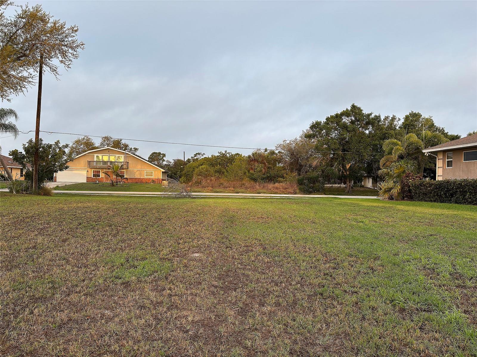3190 LAKE VIEW BLVD, PORT CHARLOTTE, FL, 33948