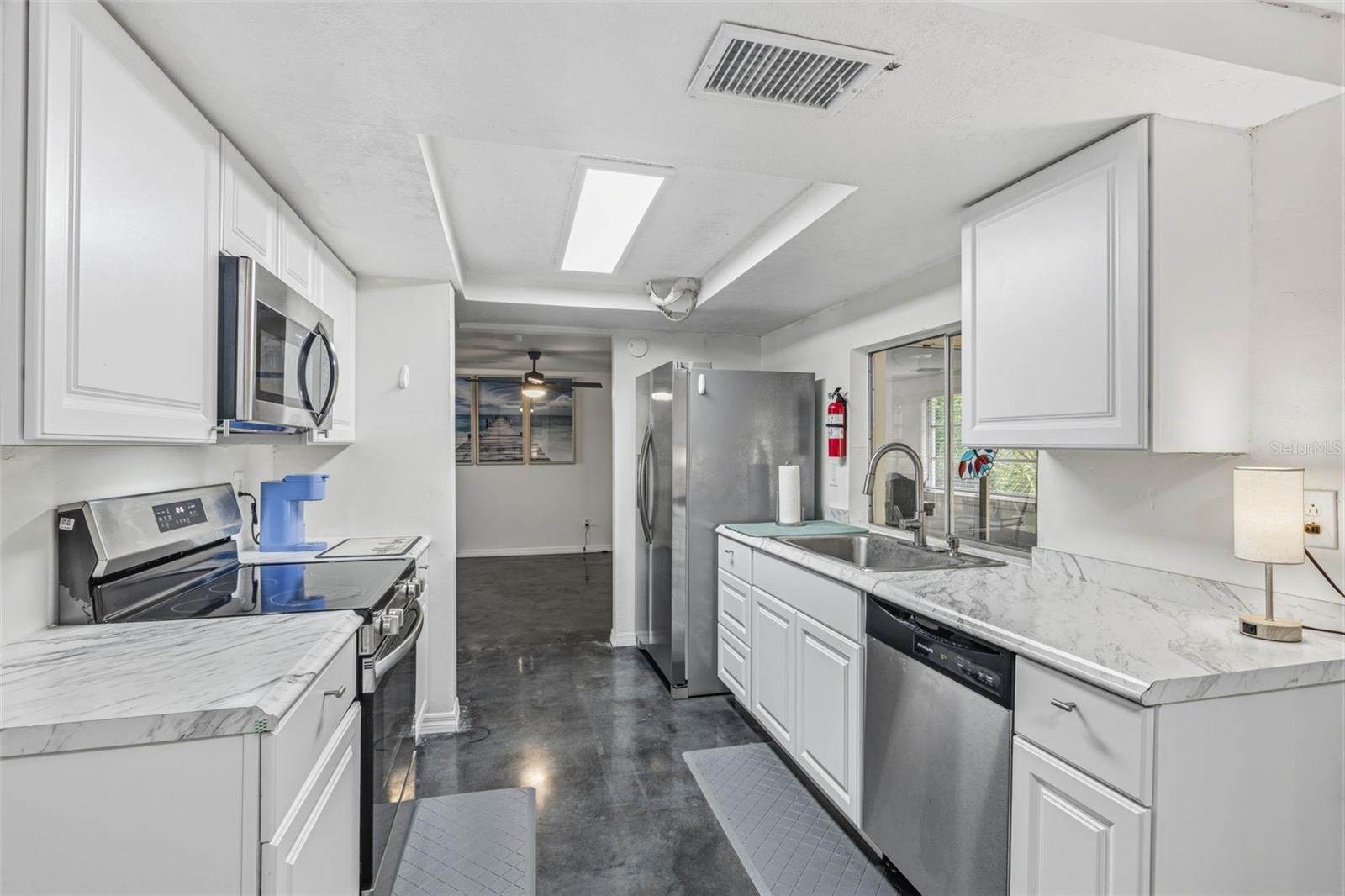 6410 WESTPORT DR, PORT RICHEY, FL, 34668