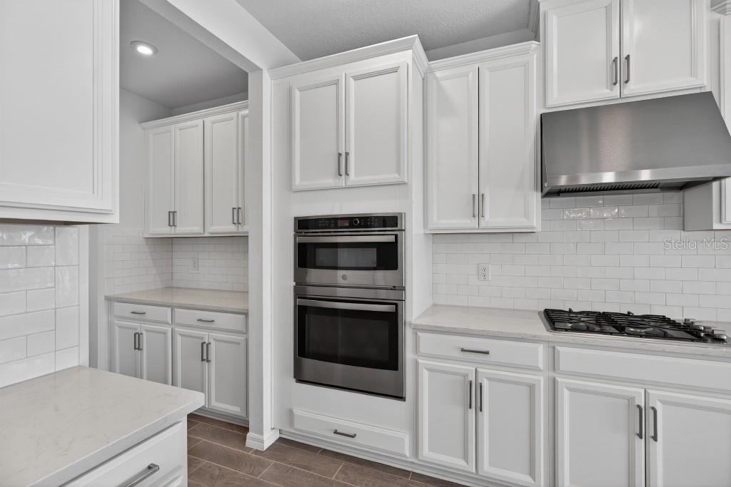 6126 MAIDENSTONE WAY, PALMETTO, FL, 34221