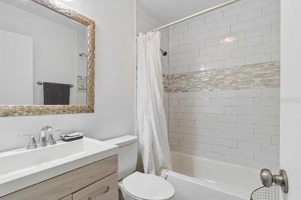 2446 ENTERPRISE RD #4, CLEARWATER, FL, 33763
