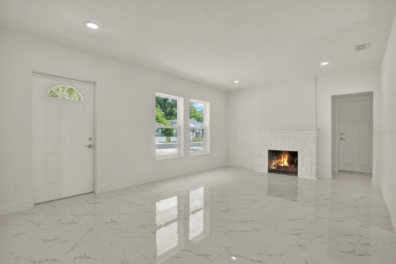 1209 E 33RD AVE, TAMPA, FL, 33603