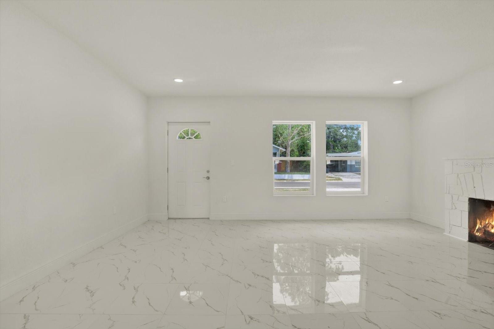 1209 E 33RD AVE, TAMPA, FL, 33603