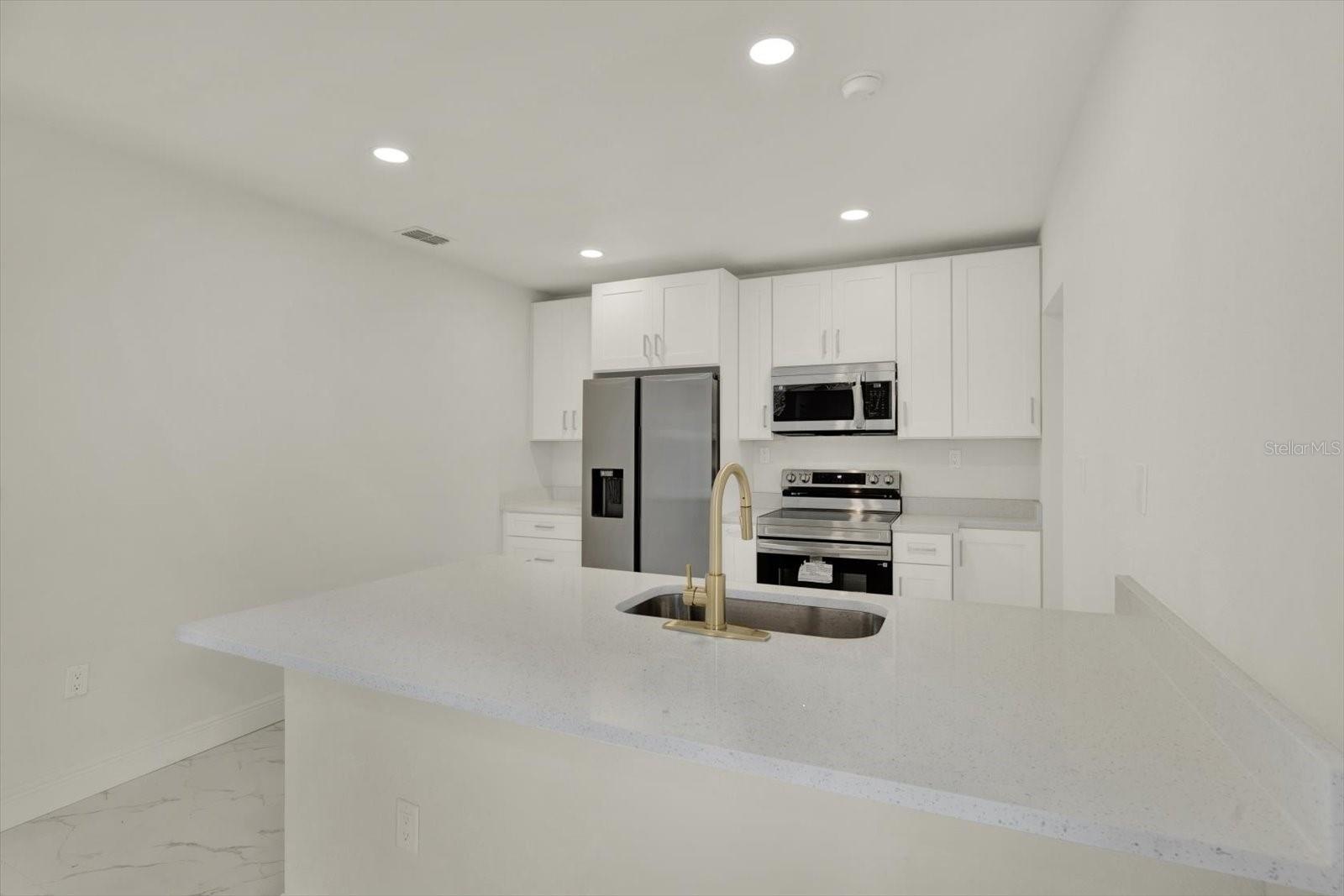 1209 E 33RD AVE, TAMPA, FL, 33603