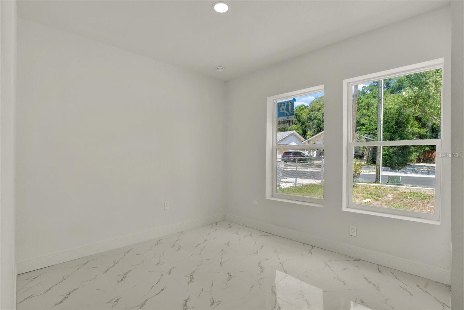 1209 E 33RD AVE, TAMPA, FL, 33603