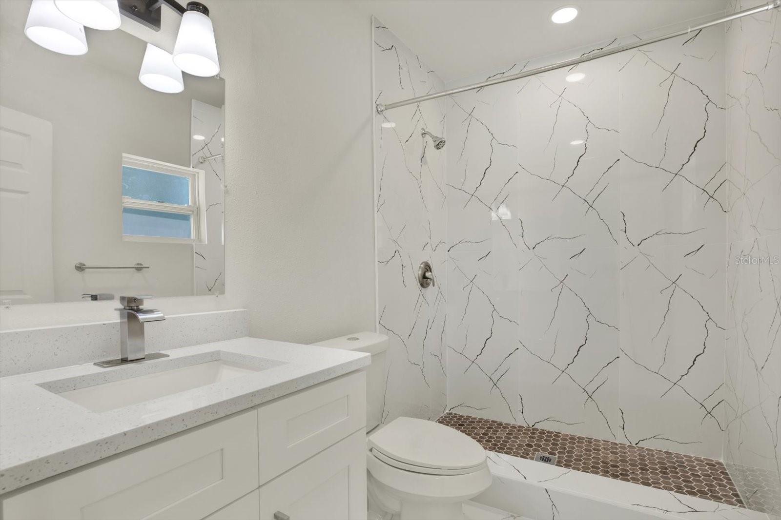 1209 E 33RD AVE, TAMPA, FL, 33603