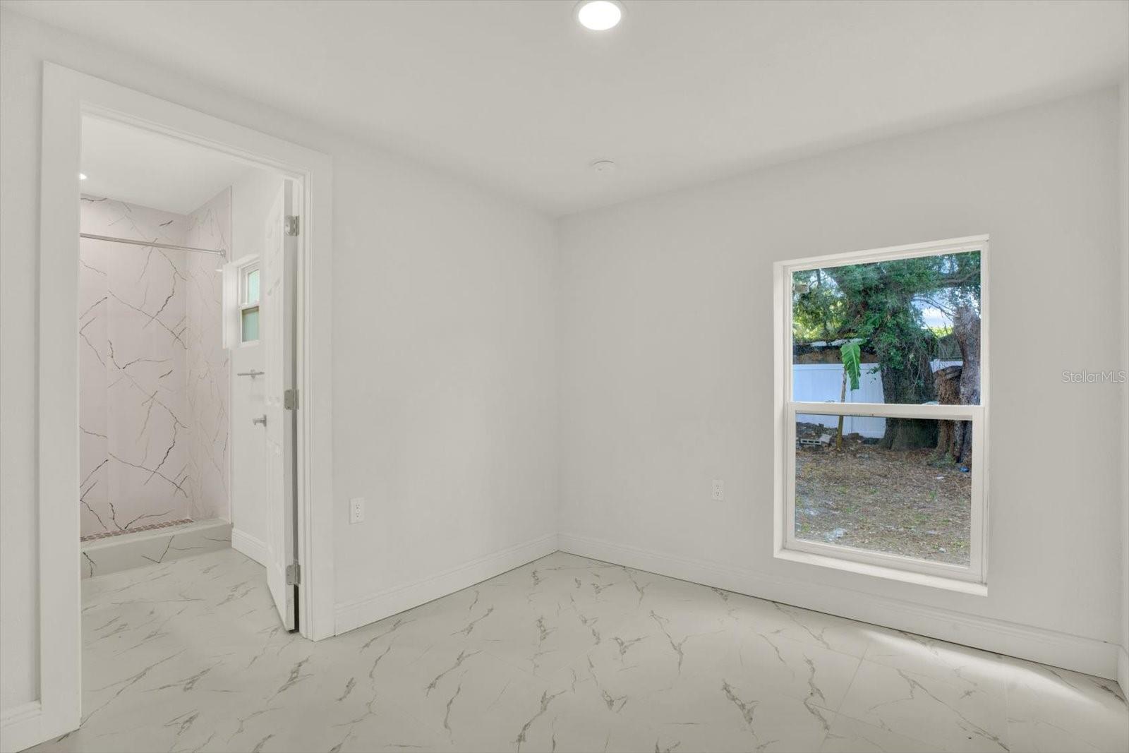 1209 E 33RD AVE, TAMPA, FL, 33603