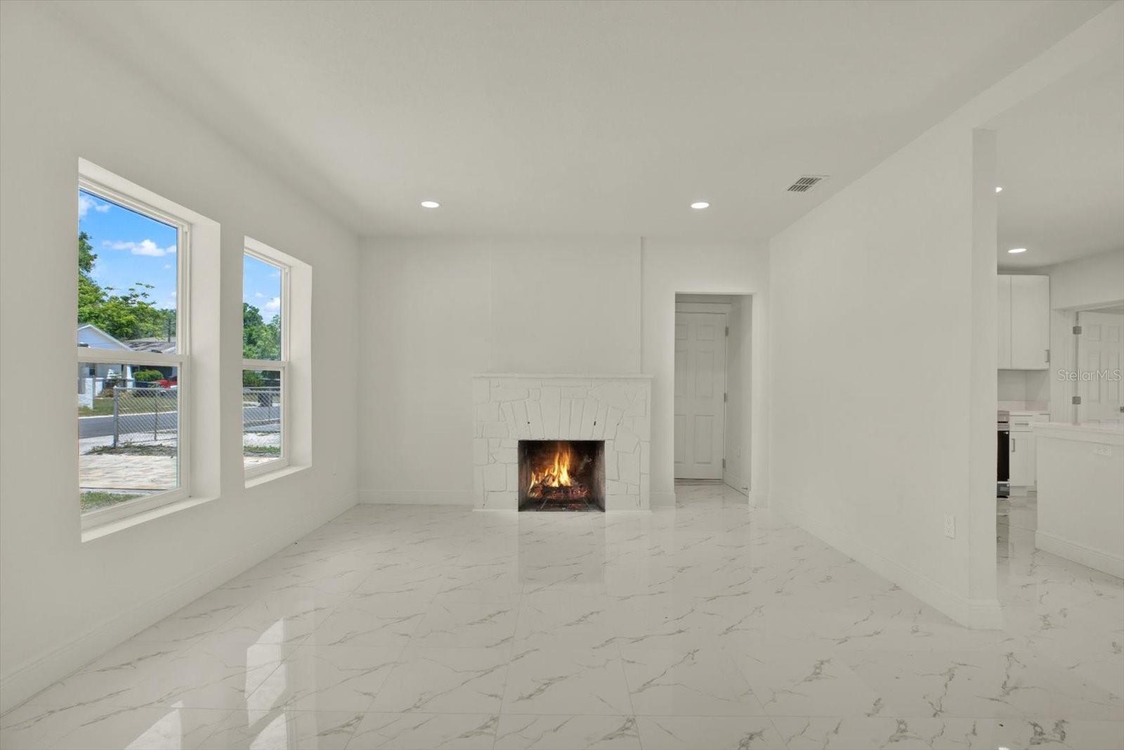 1209 E 33RD AVE, TAMPA, FL, 33603