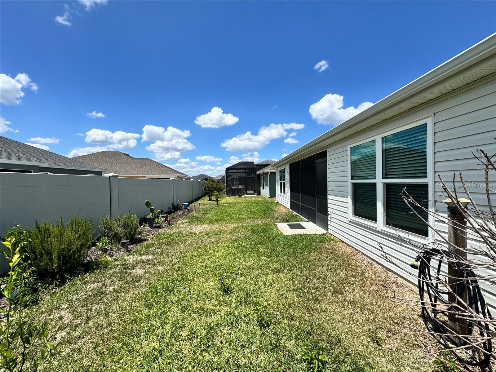 5822 ROUDELL WAY, THE VILLAGES, FL, 32163