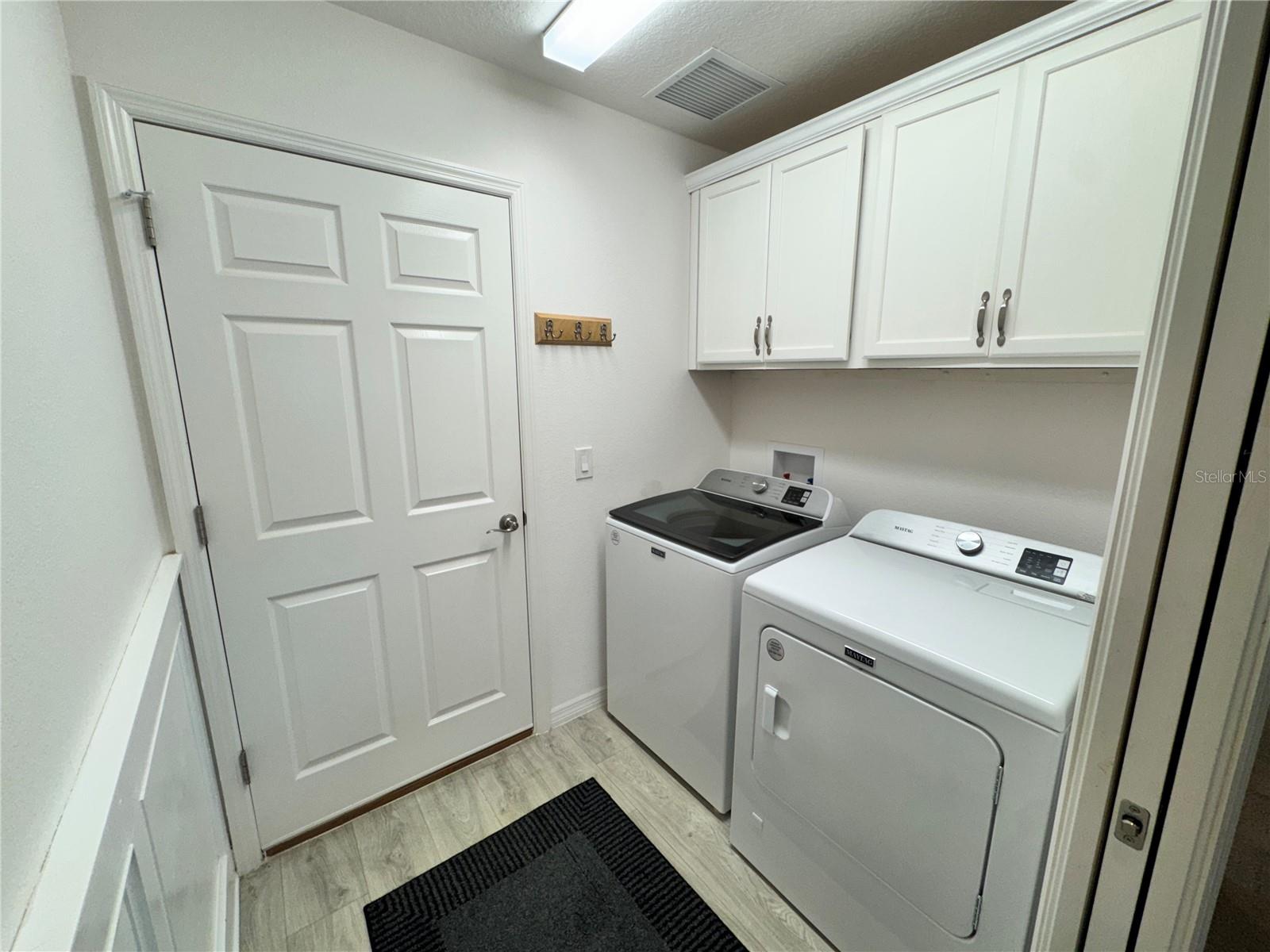 5822 ROUDELL WAY, THE VILLAGES, FL, 32163