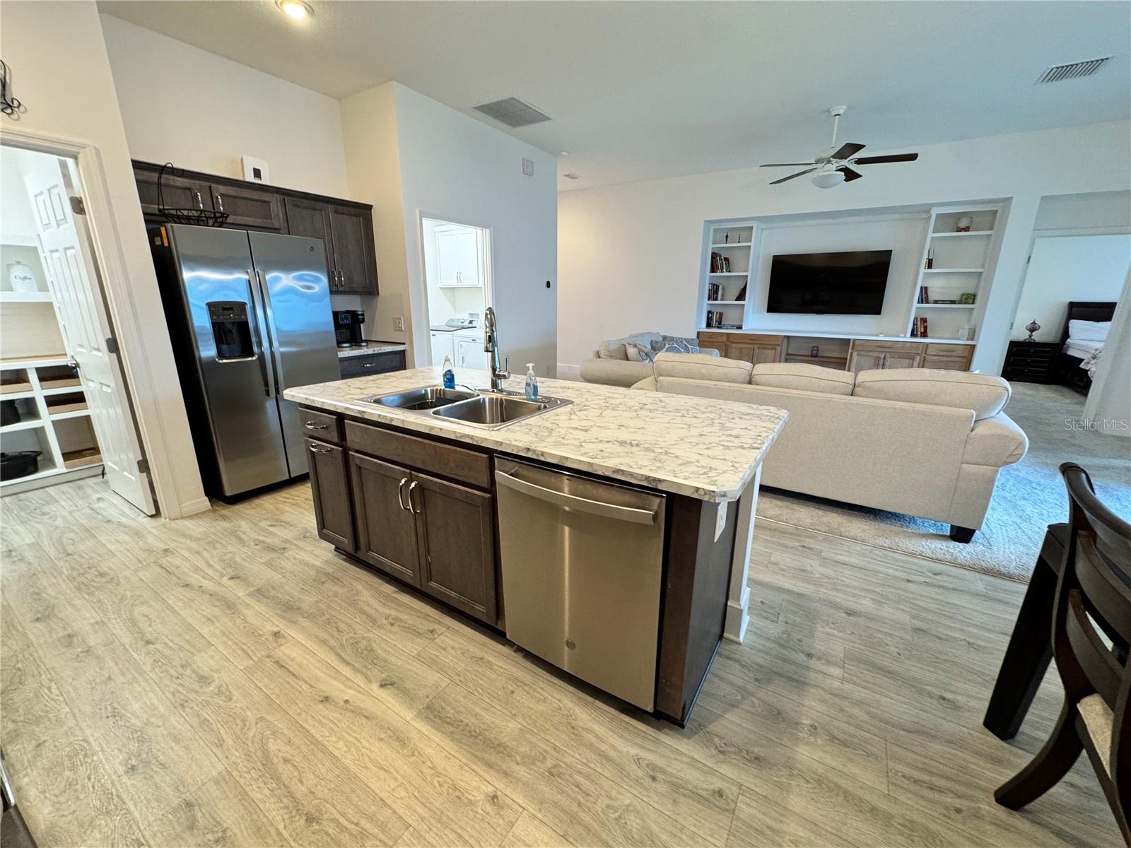 5822 ROUDELL WAY, THE VILLAGES, FL, 32163