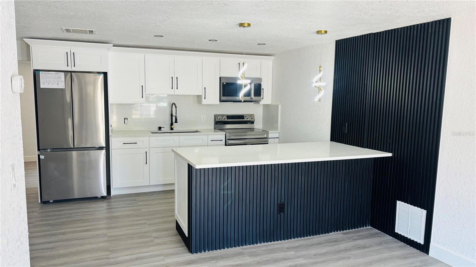 6456 WILLOW WOOD LN, TAMPA, FL, 33634