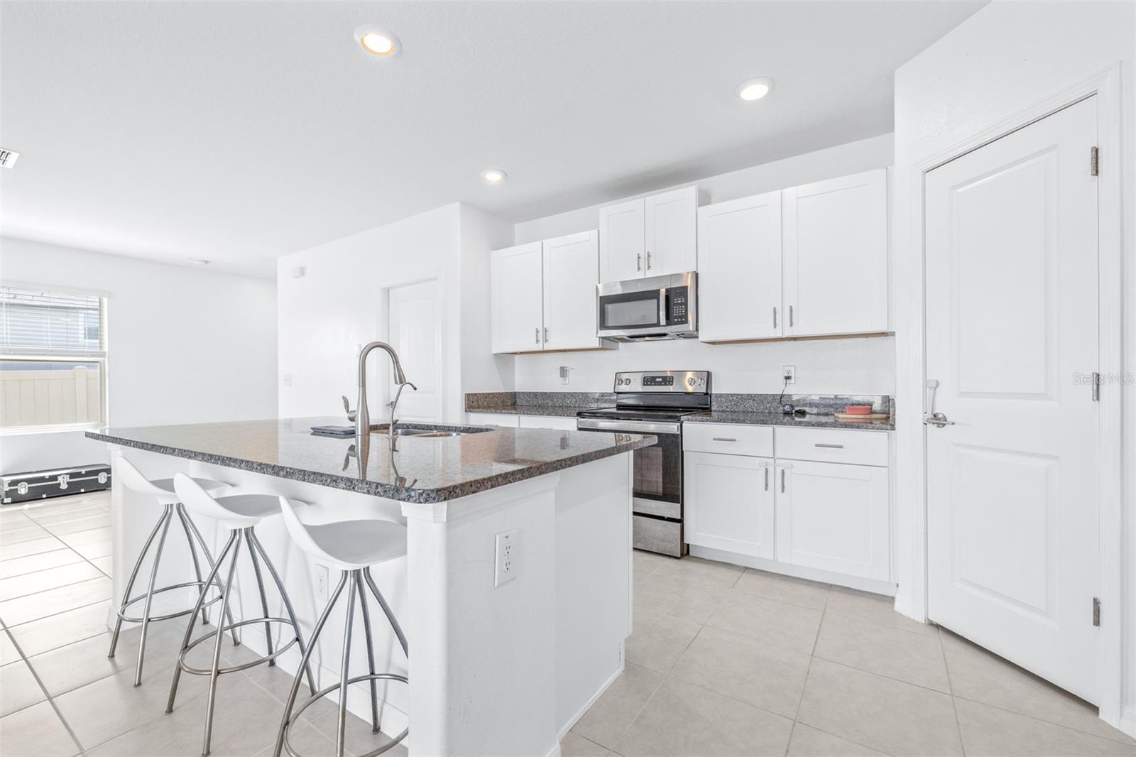 31366 BARREL WAVE WAY, WESLEY CHAPEL, FL, 33545
