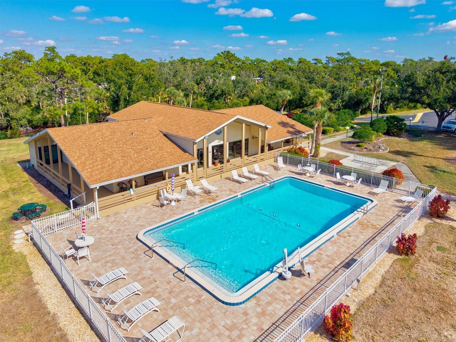 404 PINEBROOK CRES #4, VENICE, FL, 34285