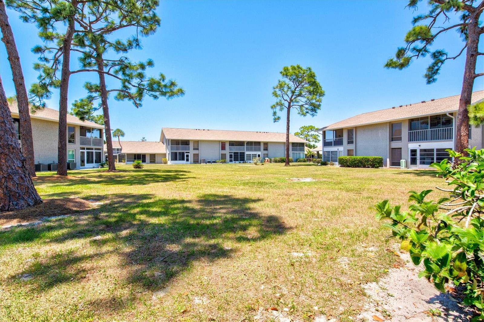 404 PINEBROOK CRES #4, VENICE, FL, 34285