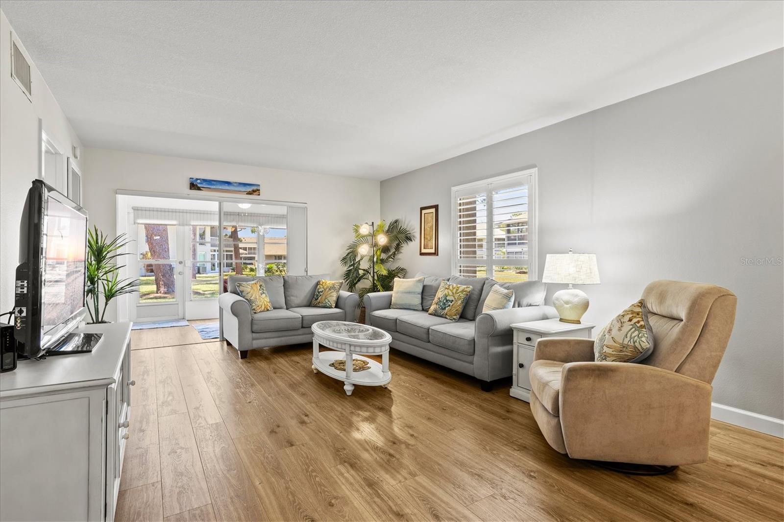 404 PINEBROOK CRES #4, VENICE, FL, 34285