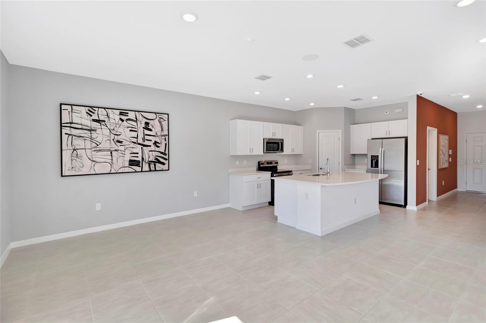 2596 PENGUIN BLVD, DAVENPORT, FL, 33837