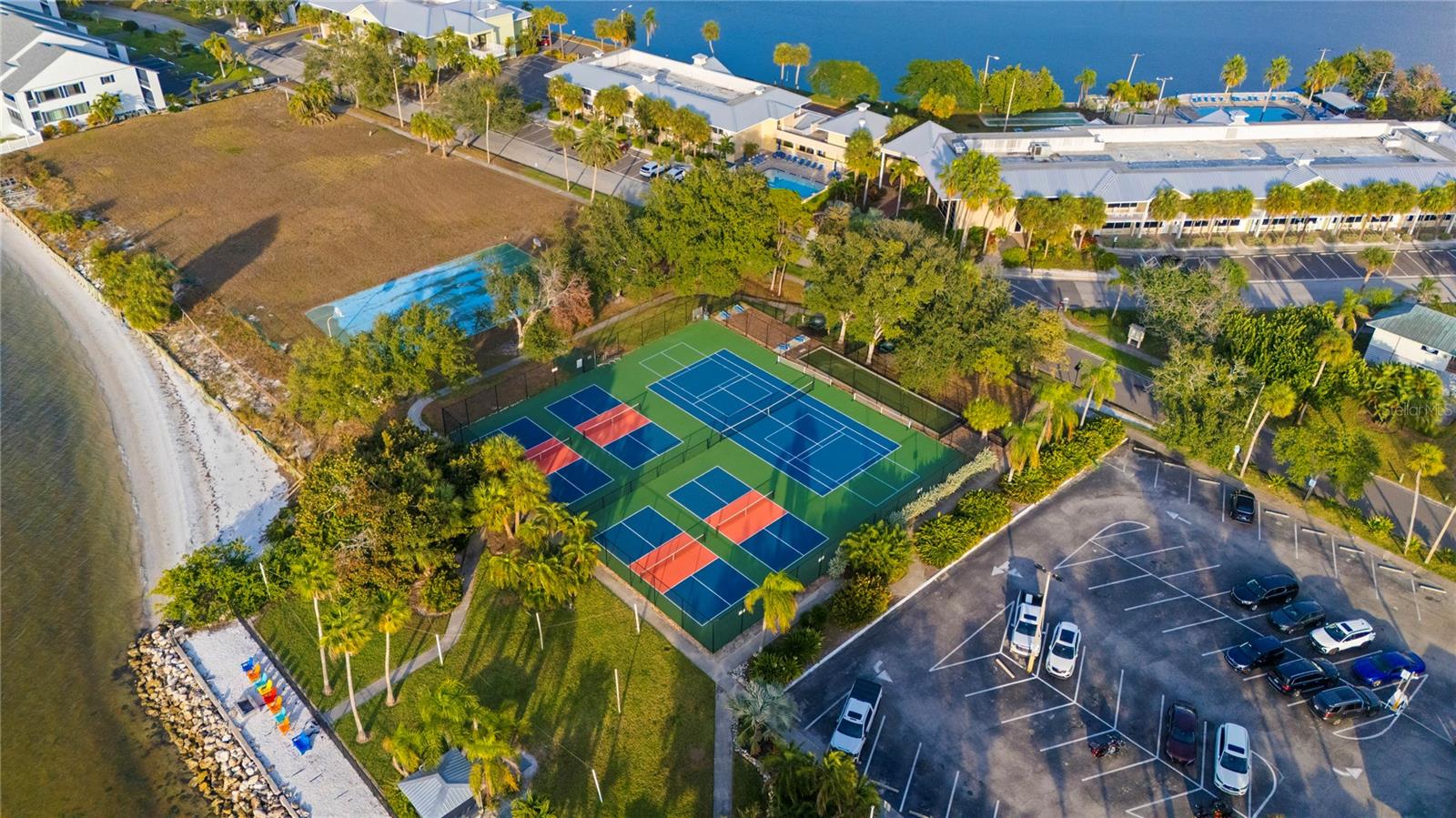 611 DESTINY DR #Unit 310, RUSKIN, FL, 33570