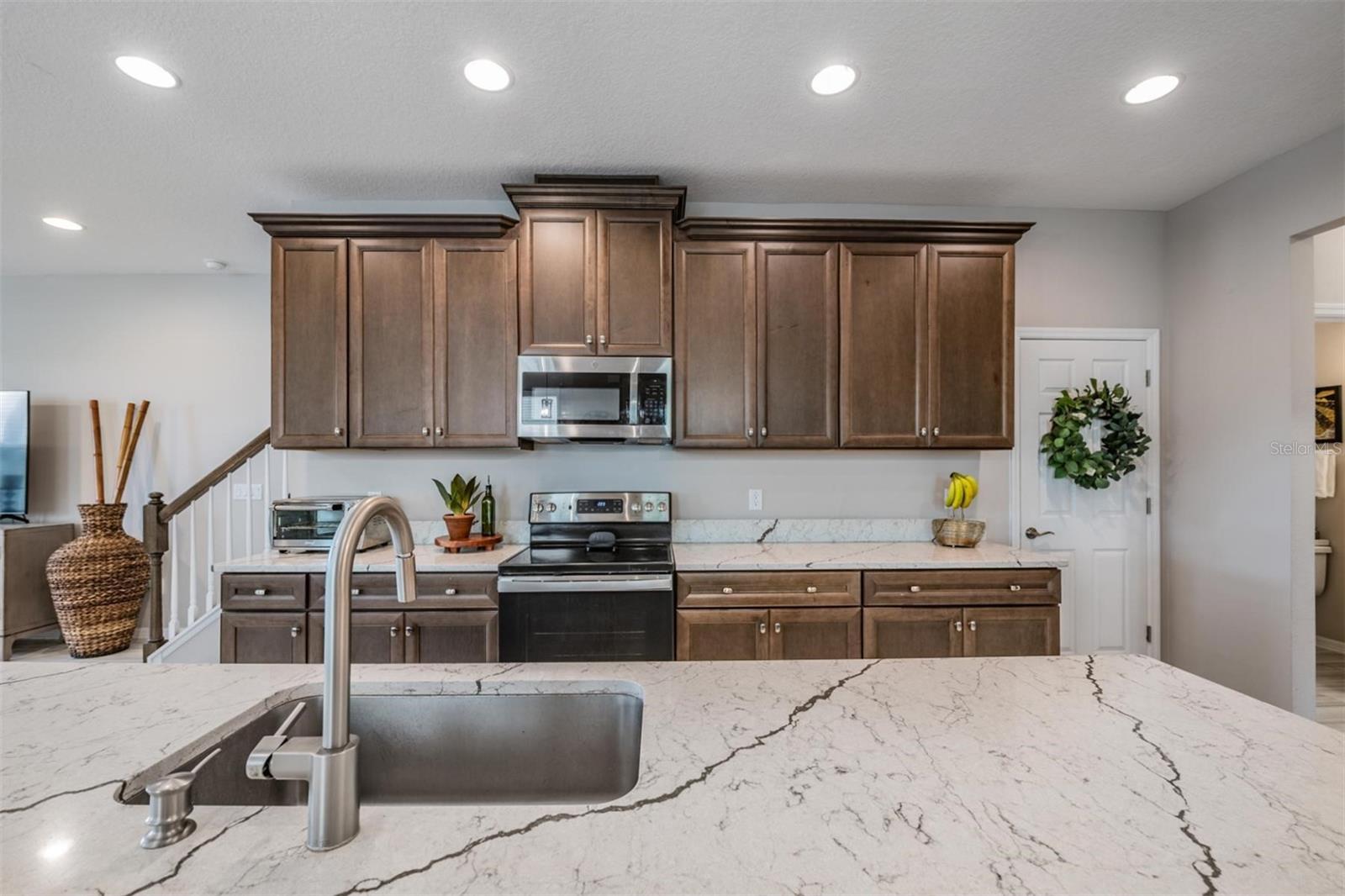 29947 SOUTHWELL LN, WESLEY CHAPEL, FL, 33543