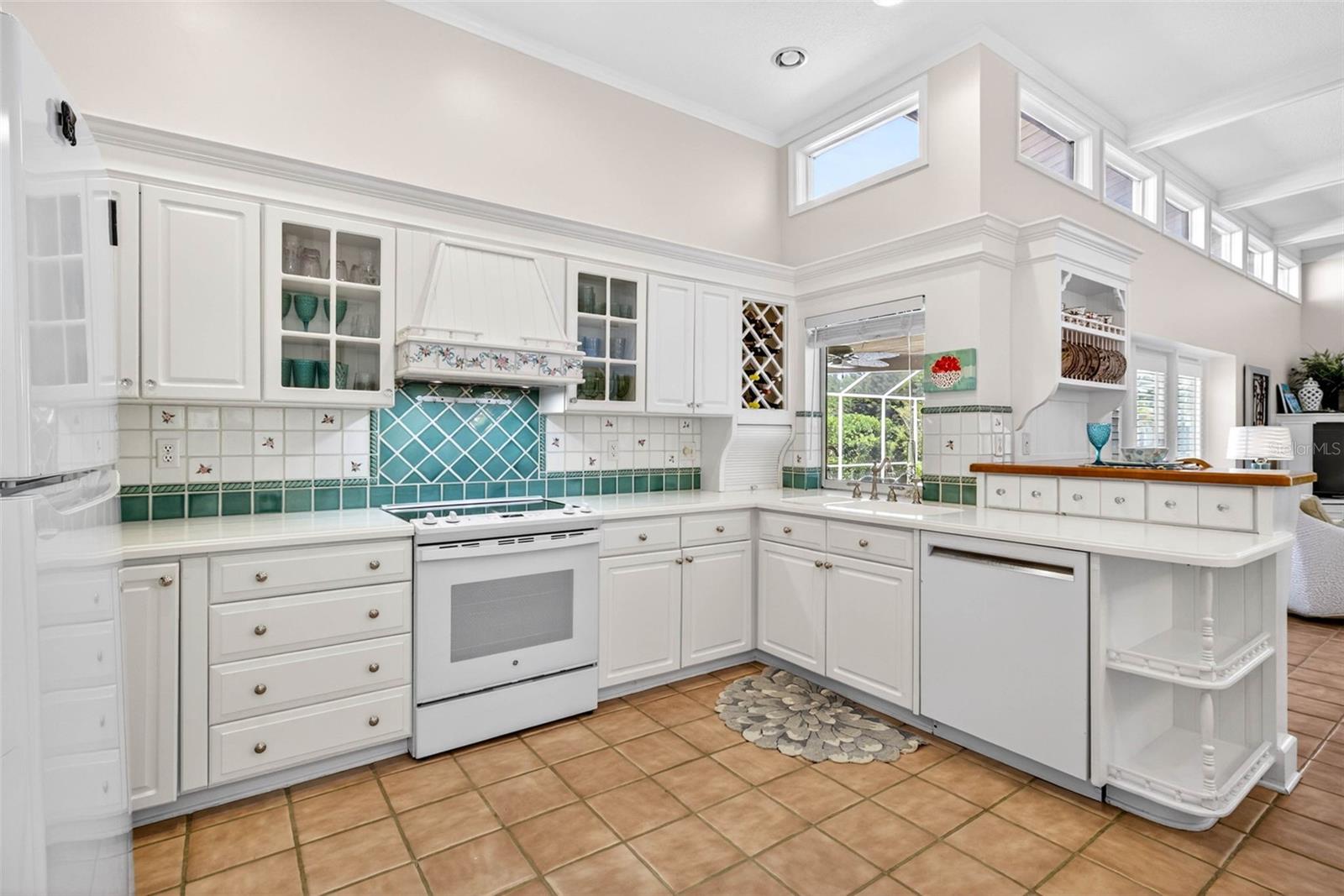 11671 HARBORSIDE CIR, LARGO, FL, 33773