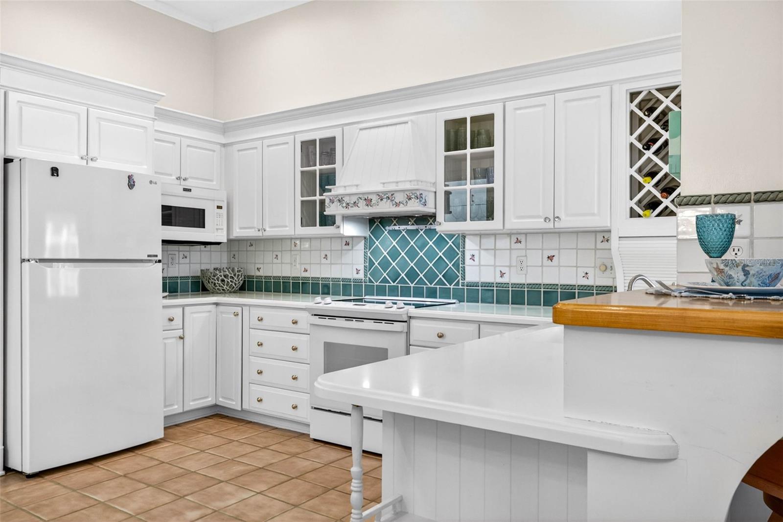 11671 HARBORSIDE CIR, LARGO, FL, 33773