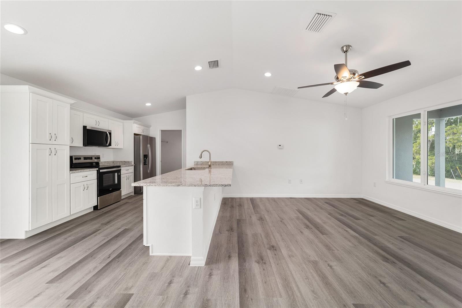 13078 NE 7TH LOOP, SILVER SPRINGS, FL, 34488