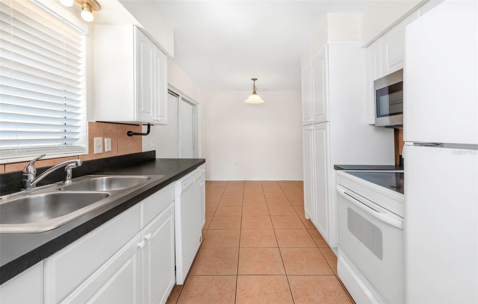 11234 68TH AVE N, SEMINOLE, FL, 33772