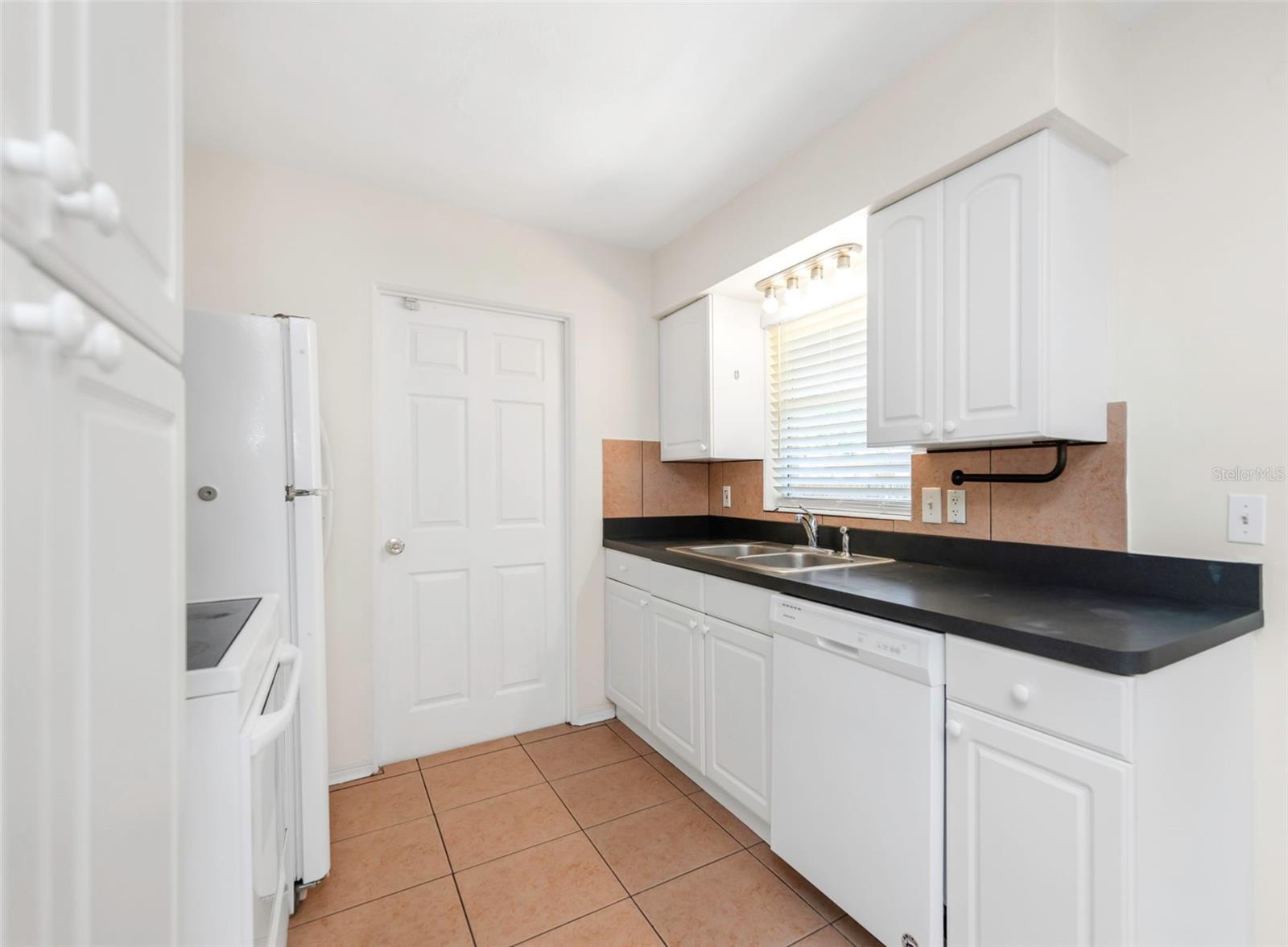 11234 68TH AVE N, SEMINOLE, FL, 33772