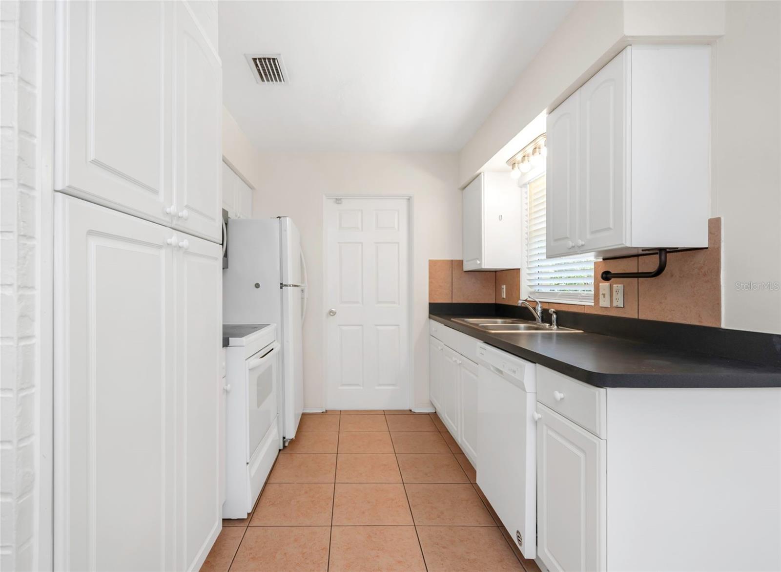11234 68TH AVE N, SEMINOLE, FL, 33772