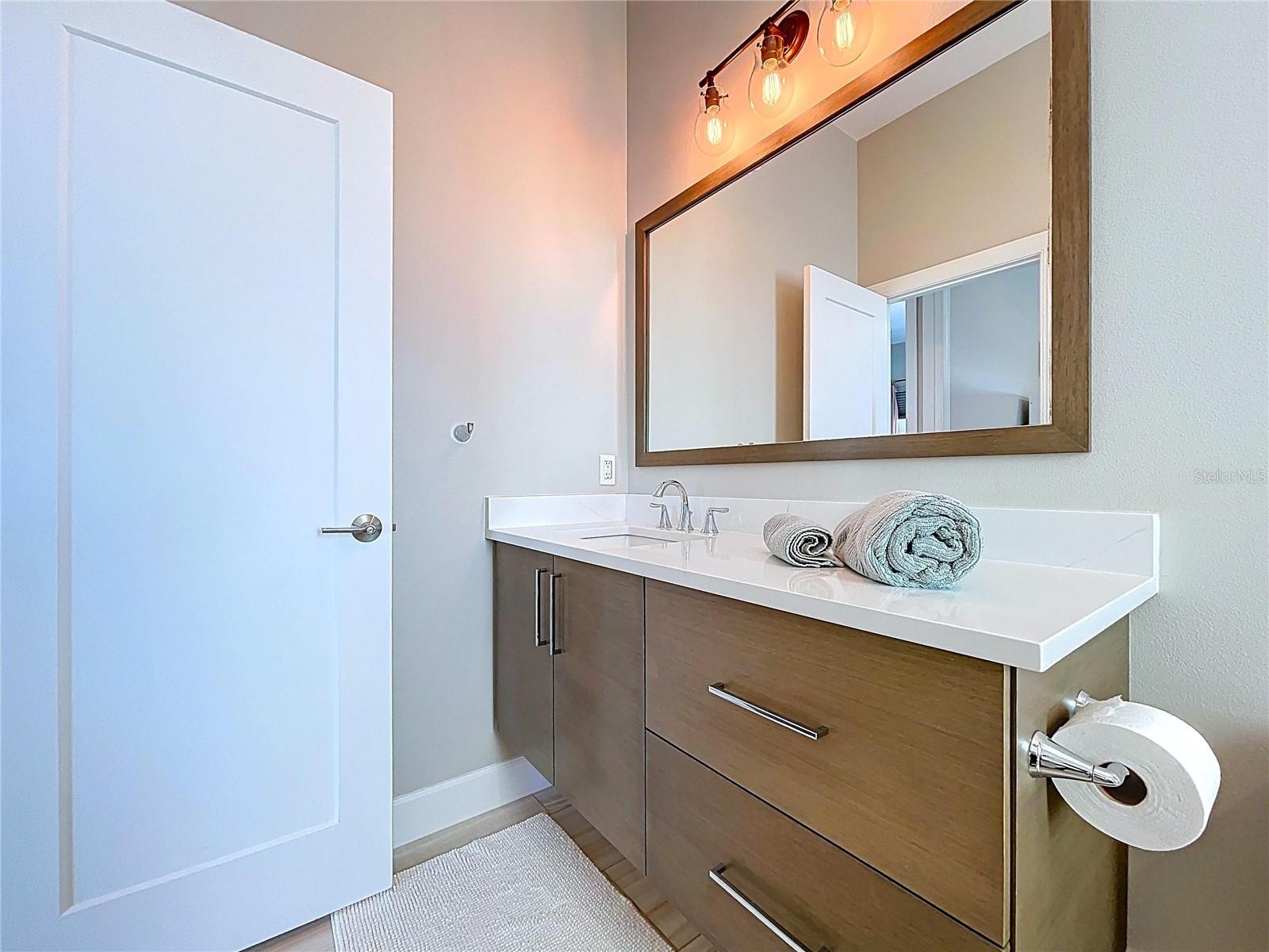 306 BAY PLZ, TREASURE ISLAND, FL, 33706