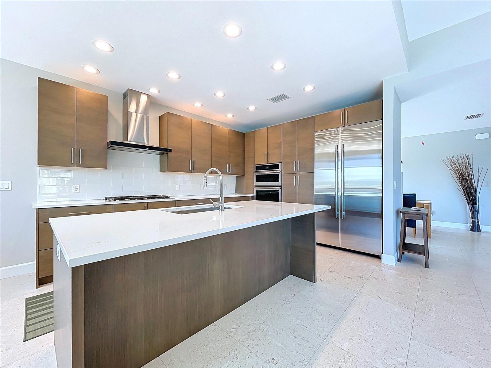 306 BAY PLZ, TREASURE ISLAND, FL, 33706