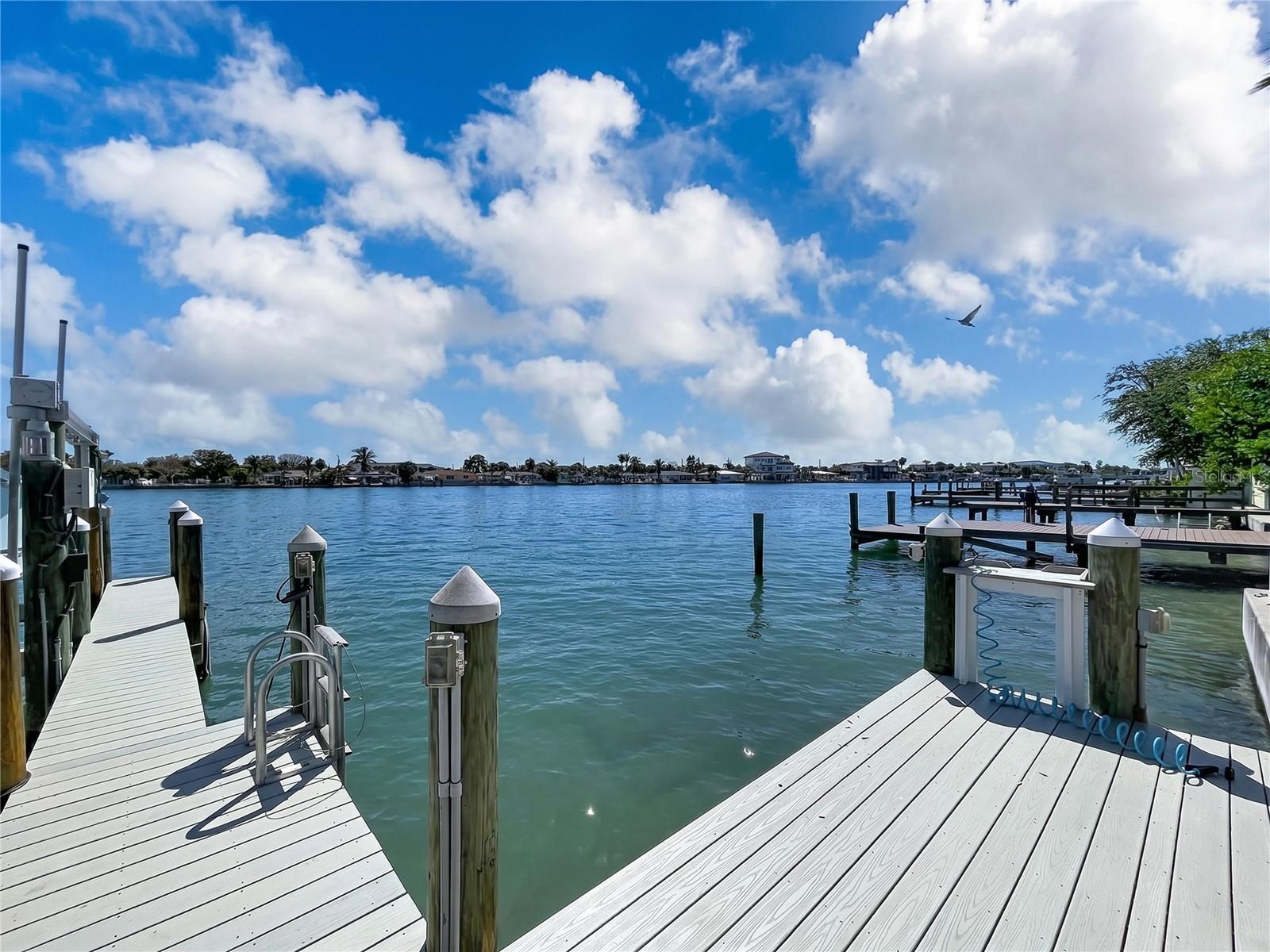 306 BAY PLZ, TREASURE ISLAND, FL, 33706