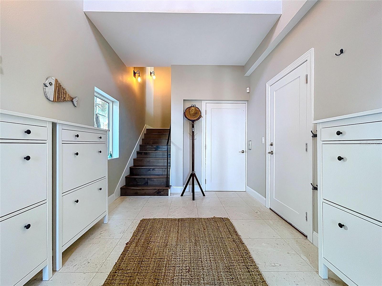 306 BAY PLZ, TREASURE ISLAND, FL, 33706