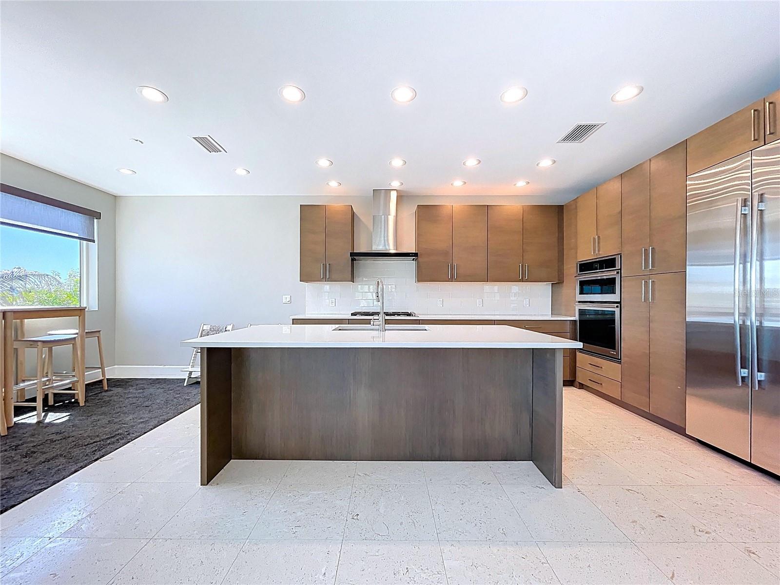 306 BAY PLZ, TREASURE ISLAND, FL, 33706