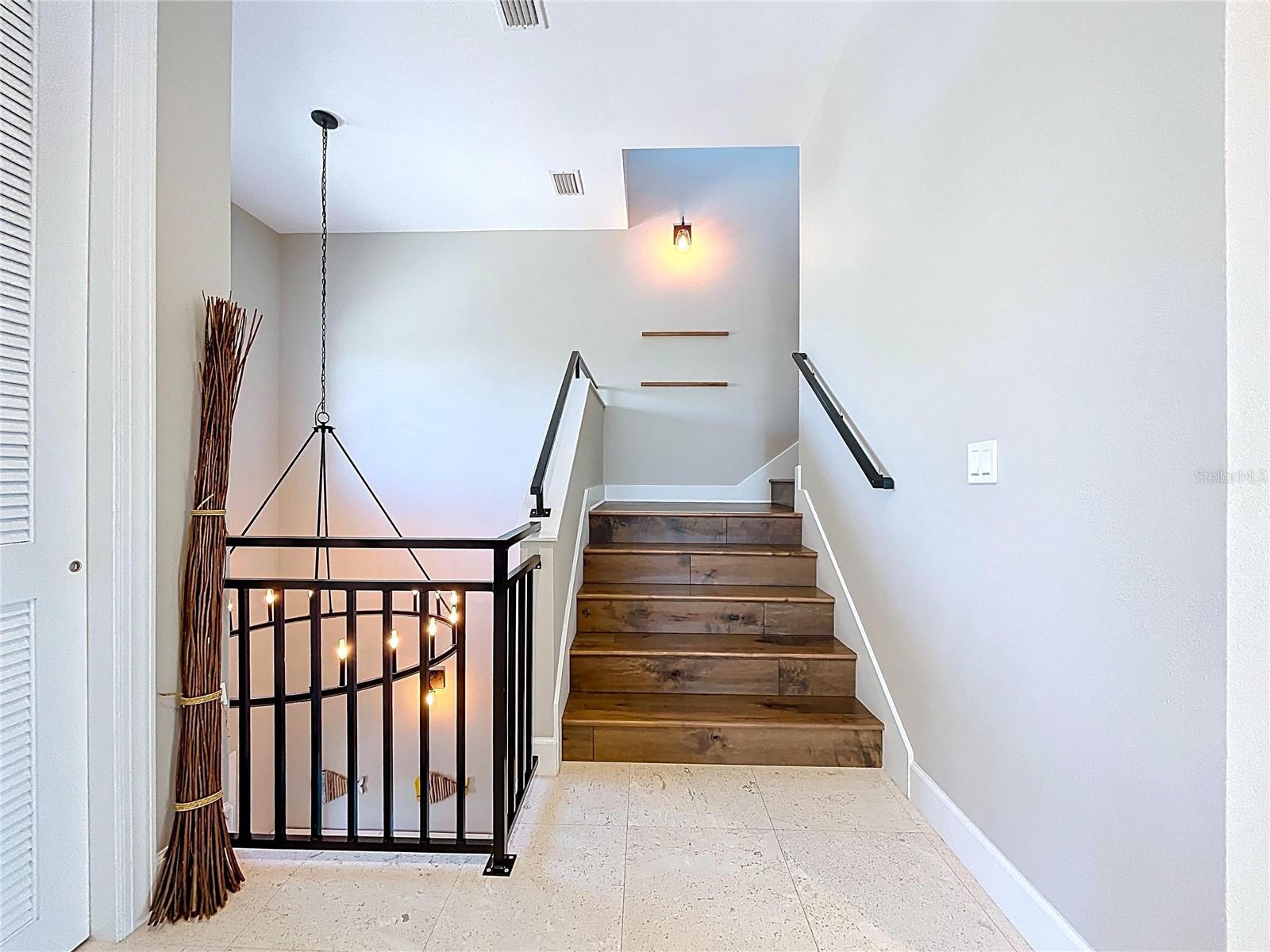 306 BAY PLZ, TREASURE ISLAND, FL, 33706