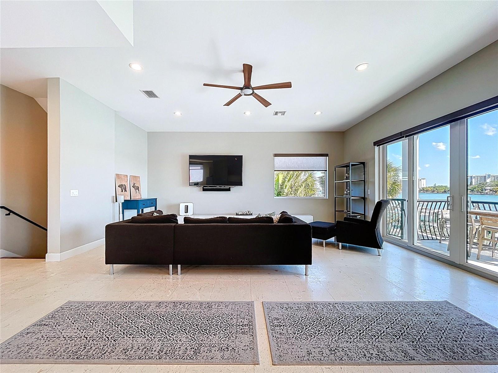 306 BAY PLZ, TREASURE ISLAND, FL, 33706