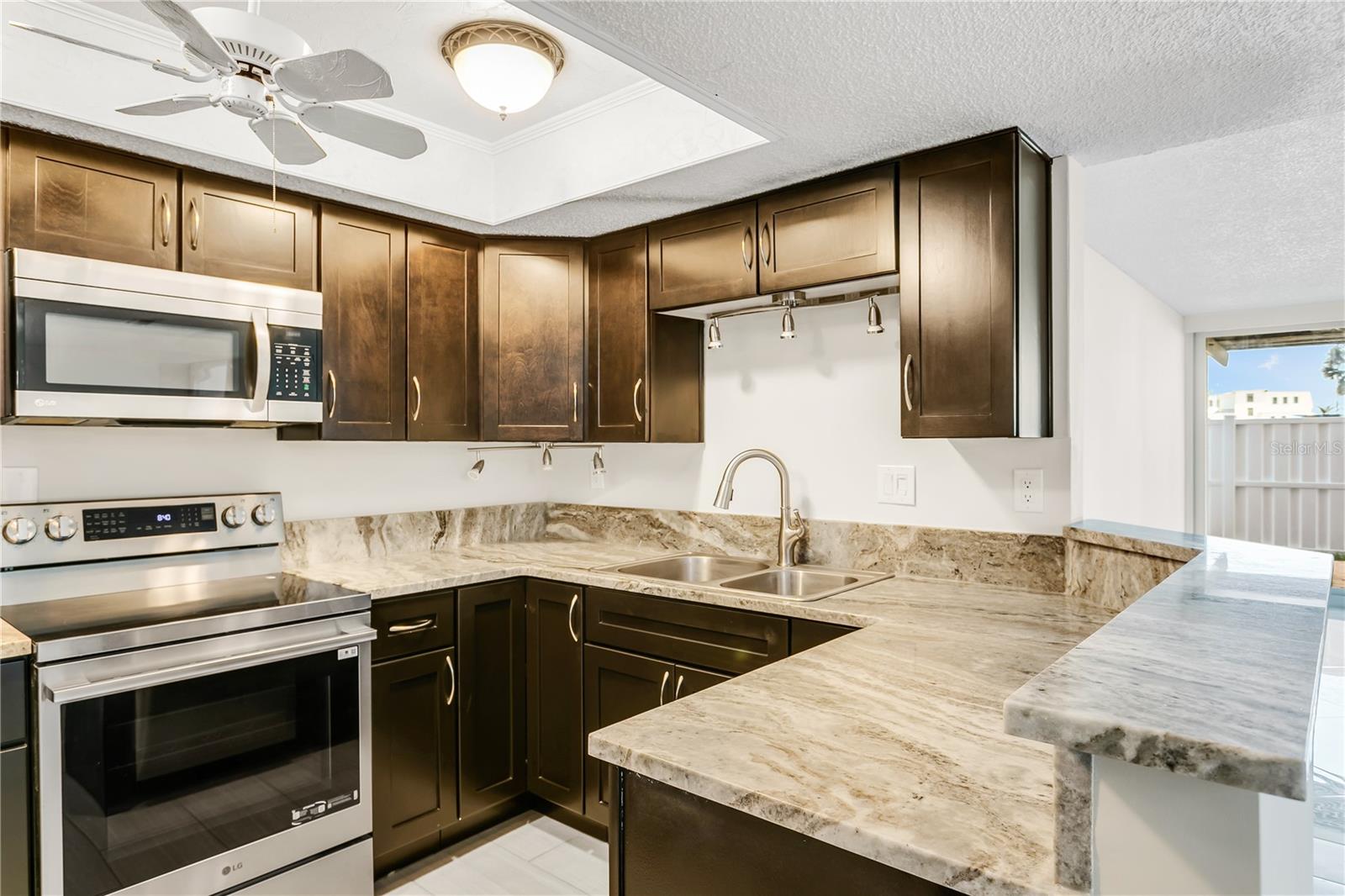 450 TREASURE ISLAND CSWY #104, TREASURE ISLAND, FL, 33706