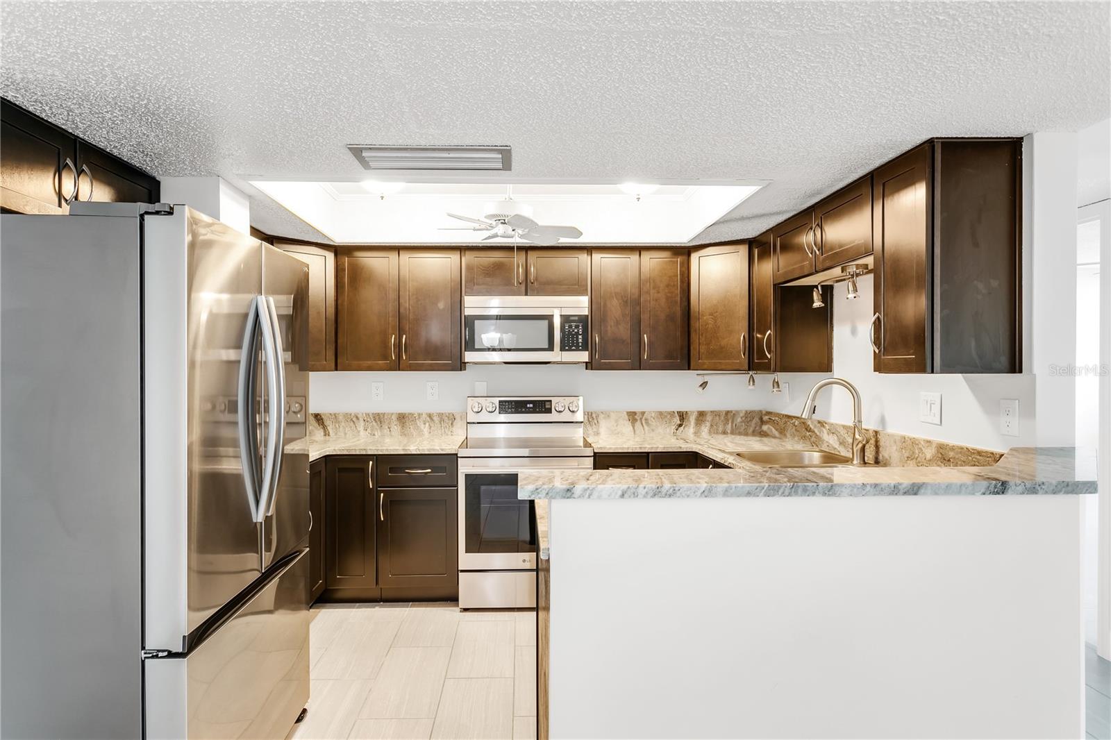 450 TREASURE ISLAND CSWY #104, TREASURE ISLAND, FL, 33706