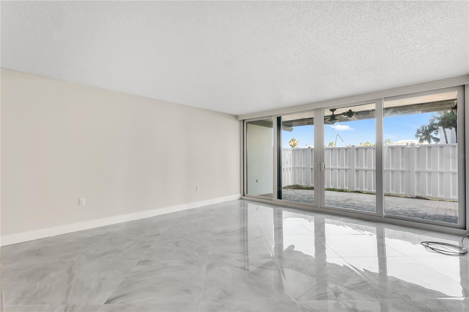 450 TREASURE ISLAND CSWY #104, TREASURE ISLAND, FL, 33706