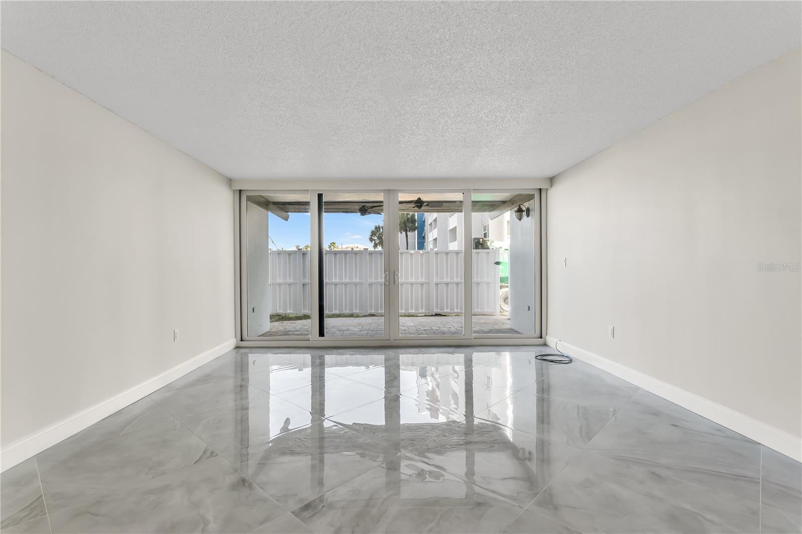 450 TREASURE ISLAND CSWY #104, TREASURE ISLAND, FL, 33706