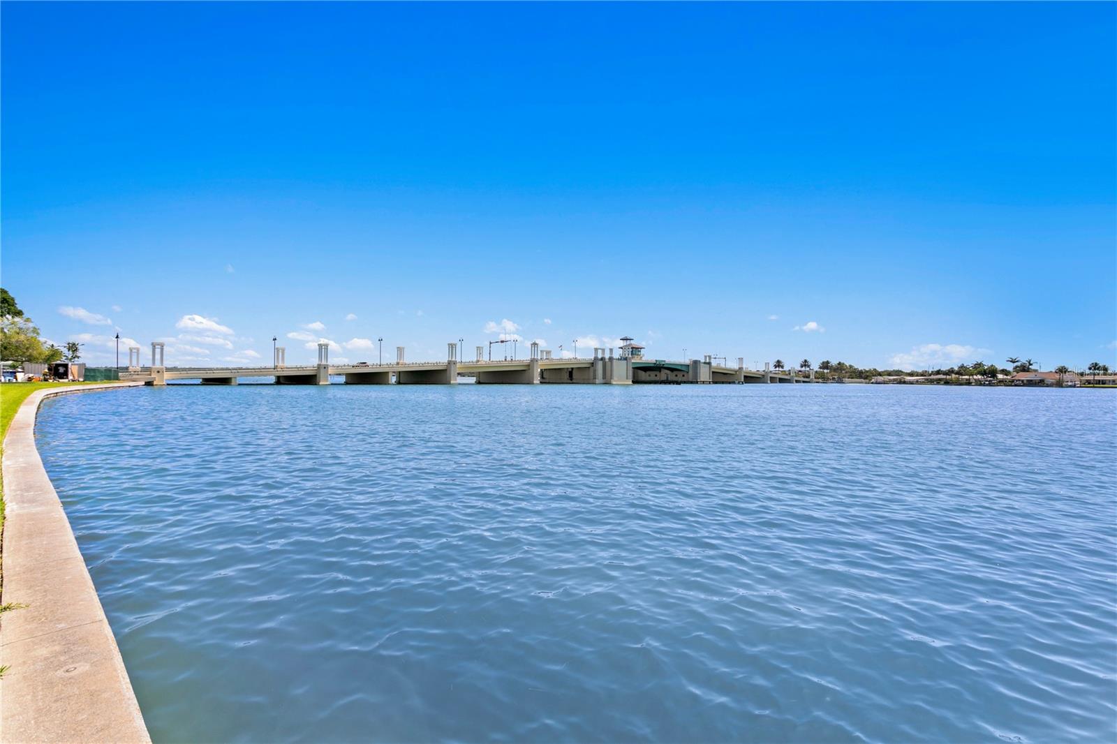 450 TREASURE ISLAND CSWY #104, TREASURE ISLAND, FL, 33706