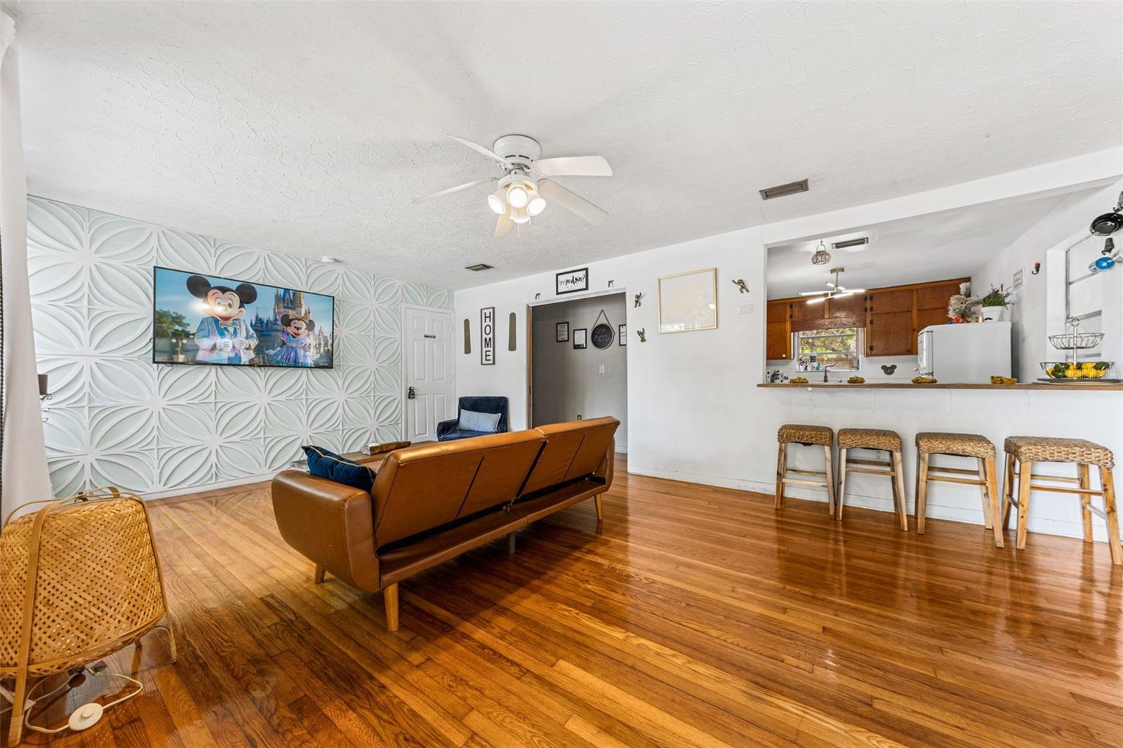 13 E MAGNOLIA ST, DAVENPORT, FL, 33837