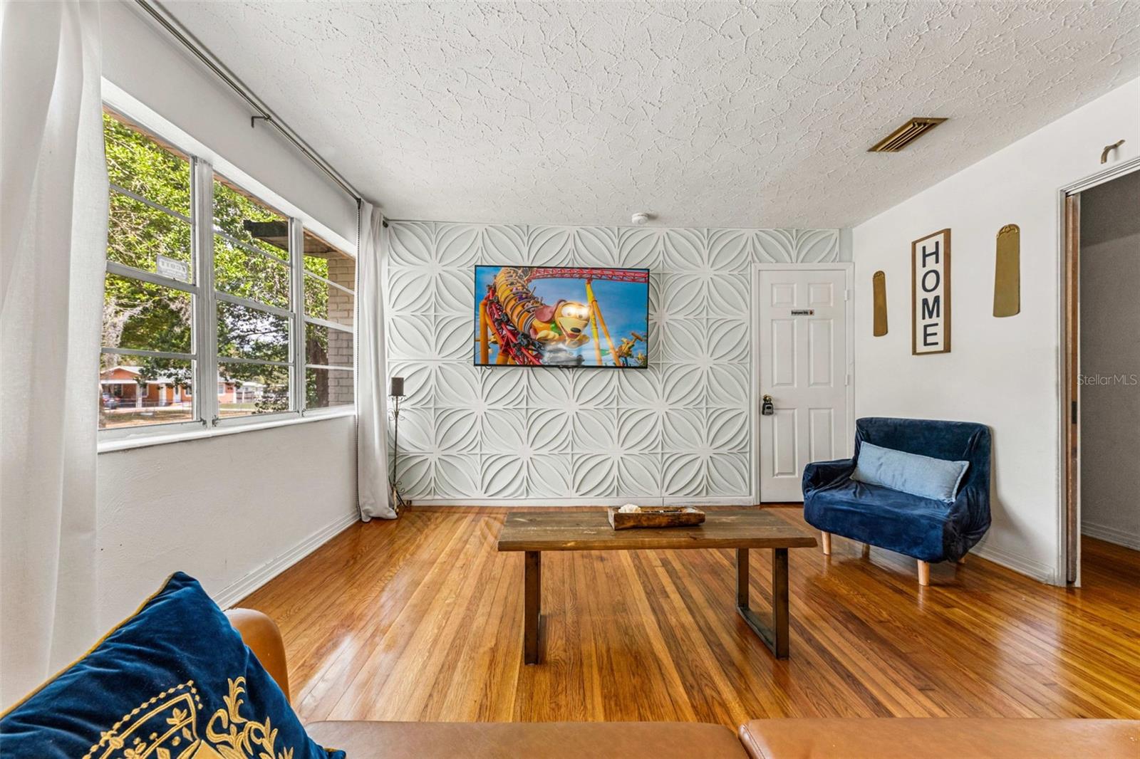 13 E MAGNOLIA ST, DAVENPORT, FL, 33837