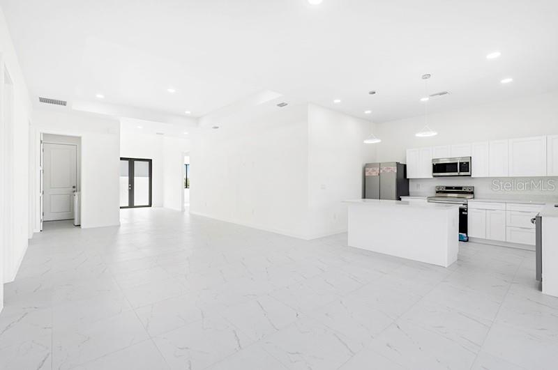 3927 NW 38TH ST, CAPE CORAL, FL, 33993