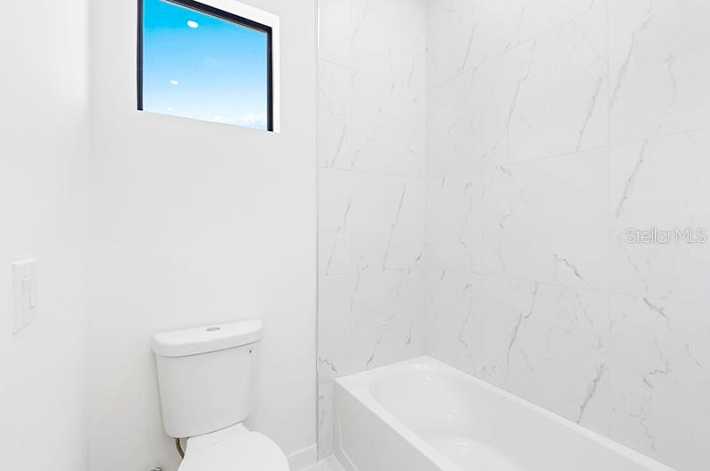 3927 NW 38TH ST, CAPE CORAL, FL, 33993