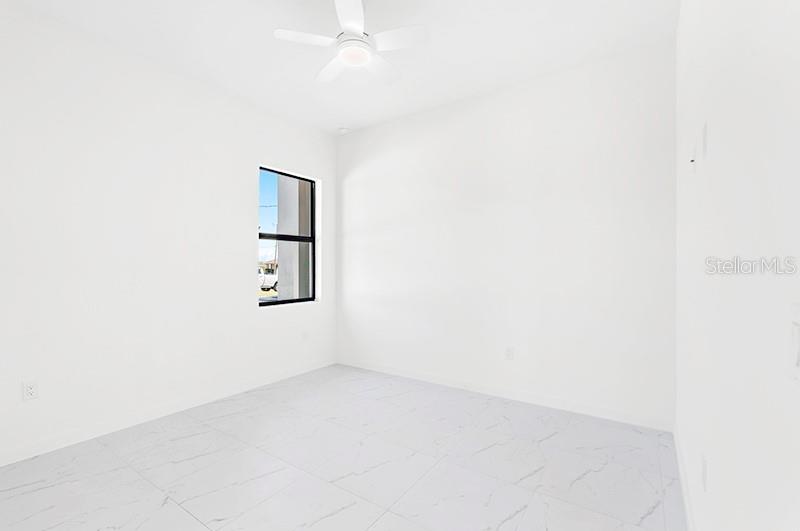 3927 NW 38TH ST, CAPE CORAL, FL, 33993