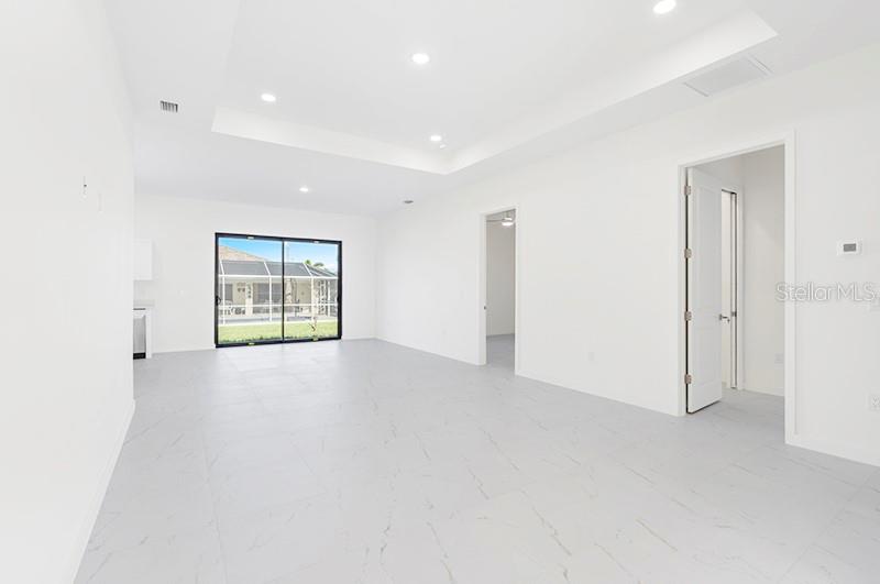 3927 NW 38TH ST, CAPE CORAL, FL, 33993