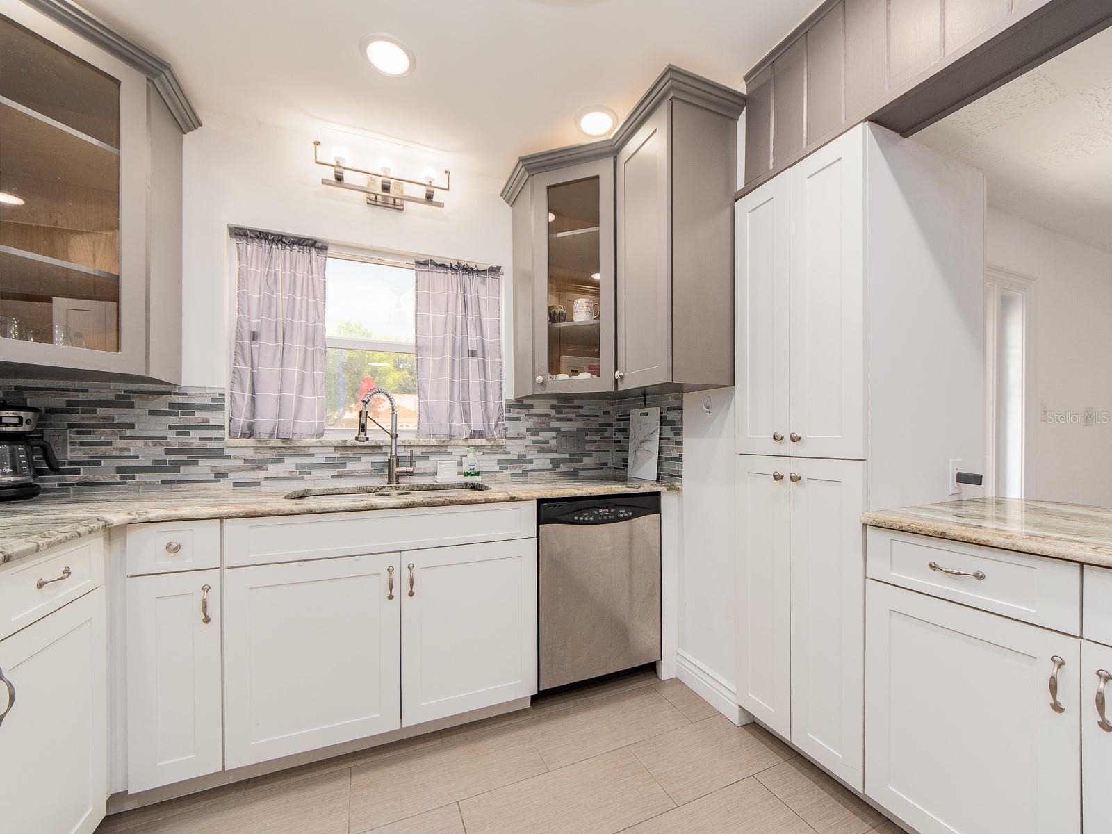 2154 N HERCULES AVE, CLEARWATER, FL, 33763