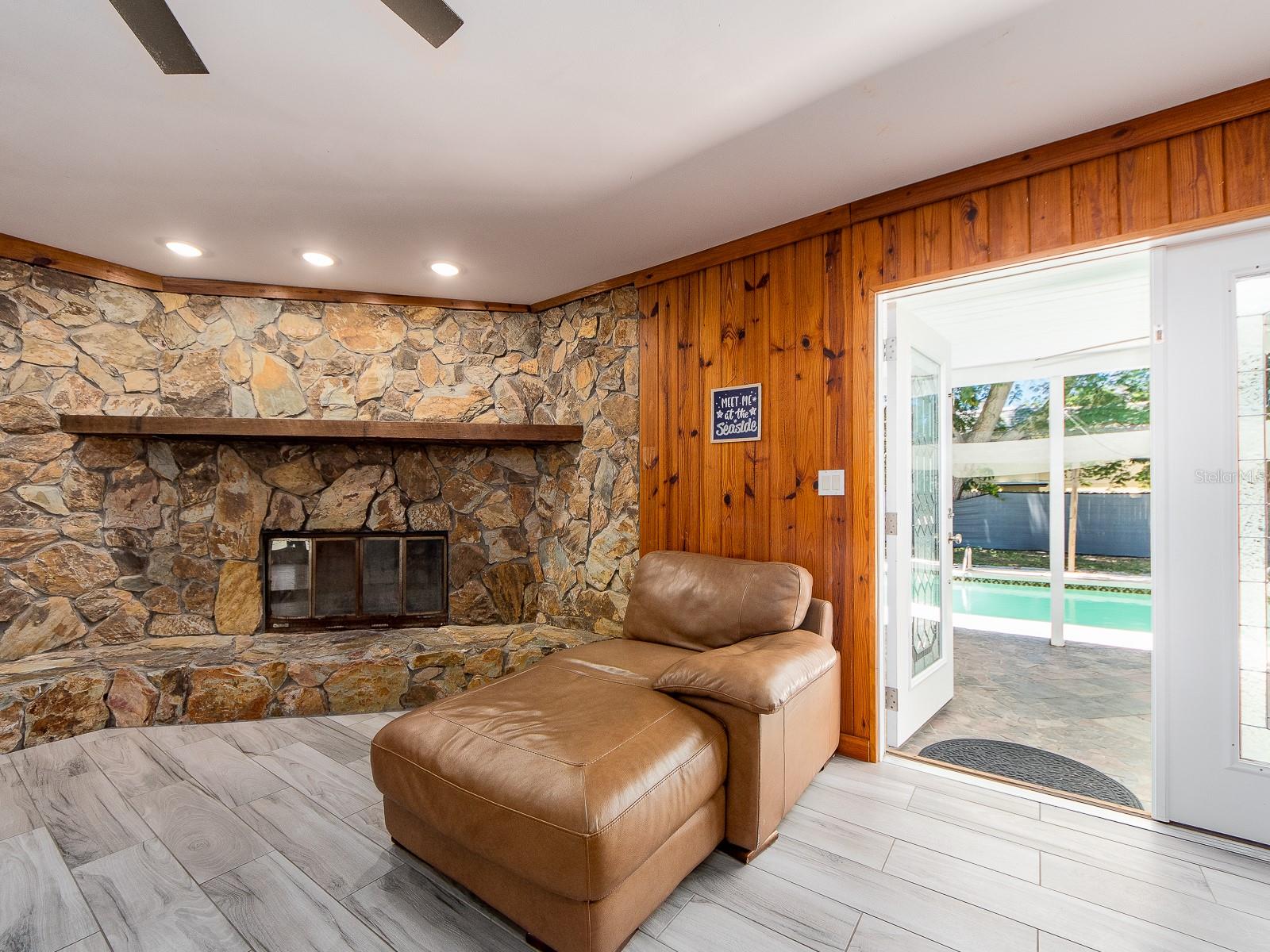 2154 N HERCULES AVE, CLEARWATER, FL, 33763